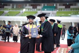 UMS dukung pendidikan global, mahasiswa Palestina dan Yaman raih gelar magister