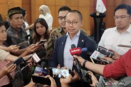 Wakil Ketua MPR nilai usulan Pilkada dipilih oleh DPRD layak dikaji