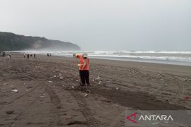 Bantul siagakan petugas kebersihan di objek wisata libur akhir tahun