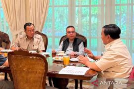 Seskab: Presiden Prabowo terima laporan Dasco soal pemulihan Sumatera