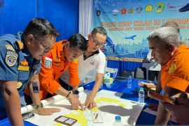 Basarnas perpanjang operasi pencarian korban kapal tenggelam di Labuan Bajo