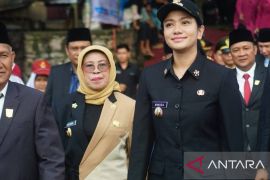 Survei Polstra: Kepemimpinan perempuan Annisa--Leli diterima publik, 75,6 persen warga Dharmasraya puas