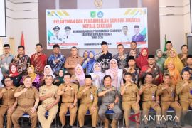 Benahi kepemimpinan pendidikan, Bupati Meranti lantik 18 kepala sekolah