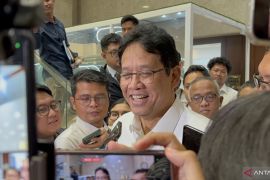 Menkeu Purbaya: Pertukaran jabatan Wamenkeu dan Deputi BI tak ganggu independensi BI