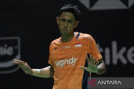 Pebulu tangkis Alwi Farhan selangkah lagi juara Indonesia Masters 2026