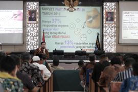 Pemkab Sleman gandeng  KPK sosialisasi antikorupsi bagi OPD dan DPRD