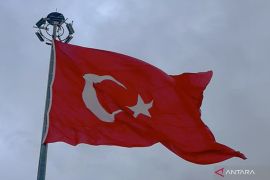 Kala cinta bersemi seiring jalan persahabatan Jakarta-Ankara