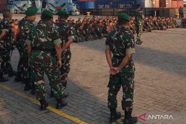 Korem Gapo buka jalan desa terisolasi di Banyuasin