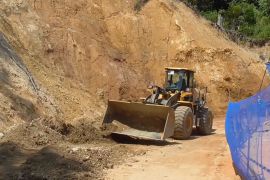 Pemulihan Jalan Lintas Sumatera di Simaninggir capai tahap pemadatan