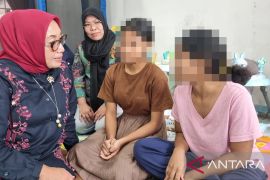 Menteri Arifah temui dua anak perempuan korban TPPO di Medan
