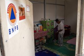 Sumbar targetkan semua penyintas banjir tempati huntara sebelum puasa