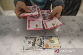 Nilai tukar Rupiah bergerak melemah jadi Rp16.865 per dolar AS, Jumat ini
