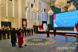 Presiden Prabowo melantik Juda Agung sebagai Wamenkeu di Istana Negara