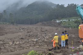 SAR gabungan evakuasi total 101 kantong jenazah korban longsor Cisarua