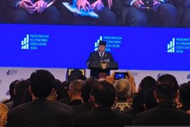 Prabowo sebut konsumsi rumah tangga meningkat sebagai dampak nyata MBG