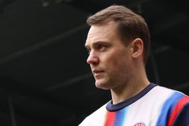 Bayern Muenchen konfirmasi cedera Neuer, diperkirakan absen tiga pekan