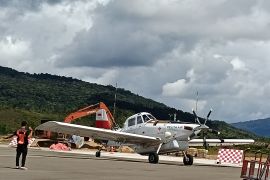 Pesawat pengangkut BBM terbakar di Krayan dan ada korban tewas