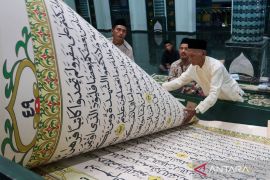 Tadarus Al Quran raksasa di Masjid Agung Baiturrahman Banyuwangi