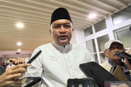 Presiden Prabowo bagikan sembako untuk 36 ribu tetangga di Bogor