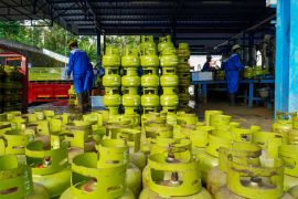 Pertamina tambah 9 juta tabung elpiji 3 kg di Jateng-DIY
