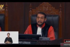 Anwar Usman membacakan putusan MK untuk yang terakhir