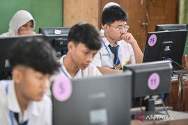 Waktu pengerjaan TKA dinilai sebentar, Kemendikdasmen: Sudah kami uji