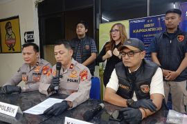 Polisi tangkap dua pencopet yang beraksi di JPO Stasiun Jatinegara