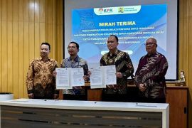 KPK menyerahkan aset rampasan negara senilai Rp3,88 miliar ke Kementerian PU