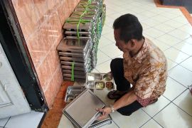 Menggagas pendirian "food bank" dalam ekosistem MBG