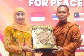 Khofifah ajak perkuat toleransi lewat Indonesia Walk for Peace