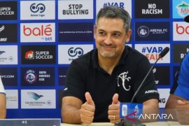 Pelatih Arema persembahkan kemenangan dari PSIM untuk suporter