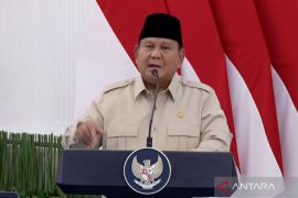 Prabowo minta BUMN dampingi pengusaha lokal rasakan dampak Blok Masela