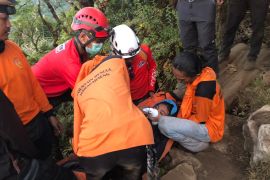 Pendaki dievakuasi dari Gunung Bawakareng bertambah menjadi 26 orang