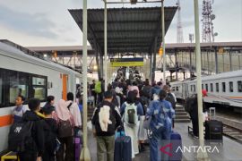  KA 68 Malabar tiba di Stasiun Malang usai tertemper di Klaten