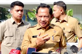 Prabowo lanjut pimpin ratas bahas pertumbuhan ekonomi di Istana