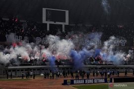 Bobotoh padati latihan Persib di GBLA untuk hadapi Persija
