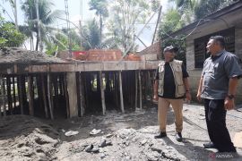 Masuk kawasan rawan banjir, Pemkab Aceh Barat bangun sepuluh unit RLH panggung