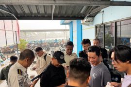 Pastikan kelengkapan dokumen, Imigrasi Malut awasi keberadaan WNA di tengah gangguan penerbangan