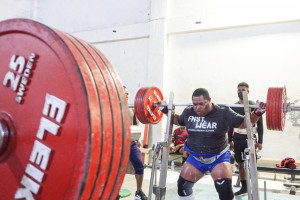 Angkat berat Papua targetkan dua medali emas