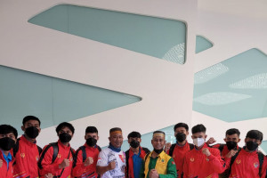 Kontingen Sulawesi Selatan mulai berangkatkan atlet futsal ke Papua