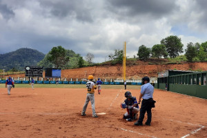 Lampung pimpin klasemen sementara grup A sofbol putra PON