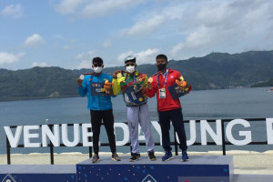 Maizir Riyondra raih emas pertama untuk Riau lewat dayung