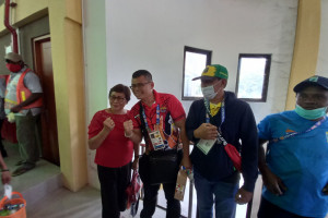 Chris Jhon jadi "rebutan" untuk berfoto bareng