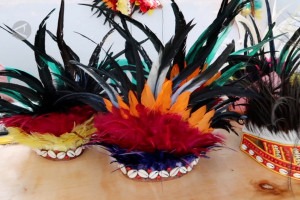 Pernak pernik khas Papua dijajakan di lokasi pertandingan PON XX