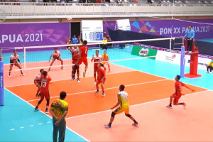 Voli Papua kandaskan Sulut lewat rubber set