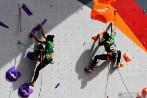 Final panjat tebing lead putri PON Papua