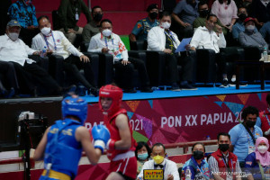 Presiden Jokowi kunjungi arena wushu PON Papua