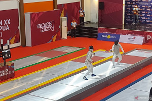 Jabar raih emas anggar floret individual putri setelah kalahkan Riau