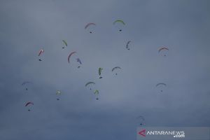 Paralayang PON XX tandem lintas alam akan masuk rekor MURI