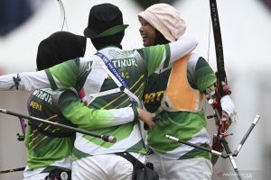 Trio srikandi Jatim sabet emas panahan compound beregu putri